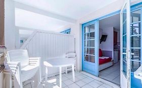Great Condo Between Golf Course And Beach